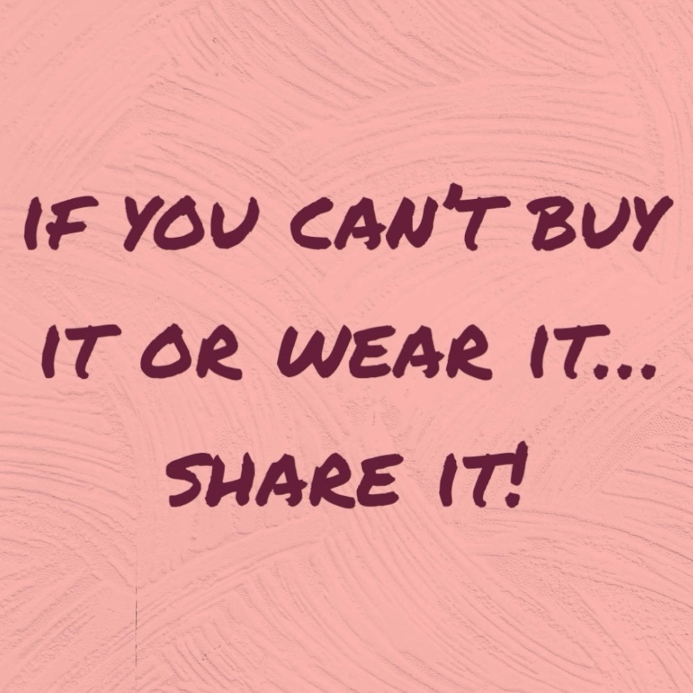 @mikaela_goblin is live!!! - Picture 5 of 6